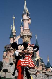 DisneyLand